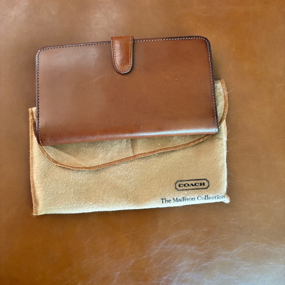 Coach Madison Collection Tan Wallet